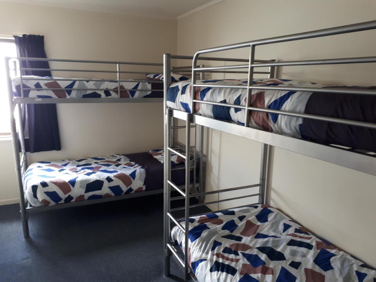 Hat Trick Lodge Motueka Buitenkant foto