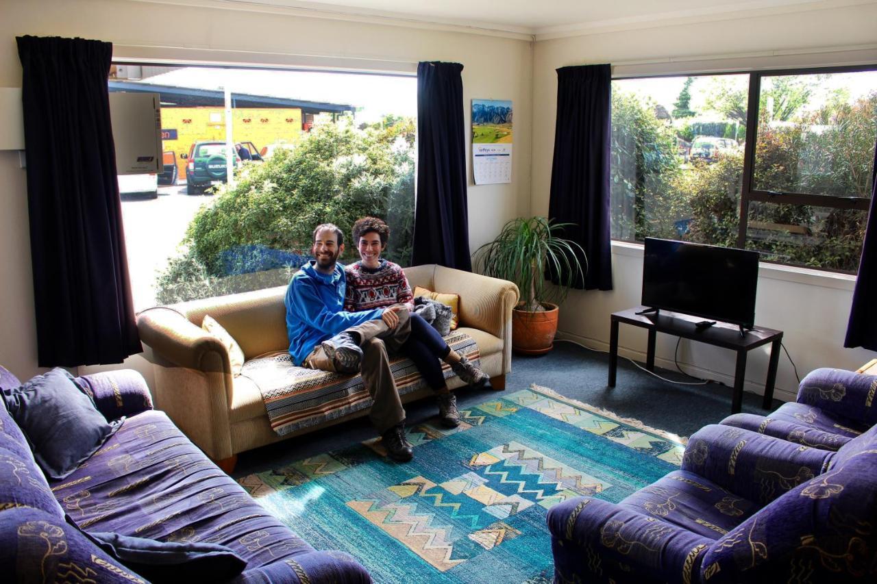 Hat Trick Lodge Motueka Buitenkant foto